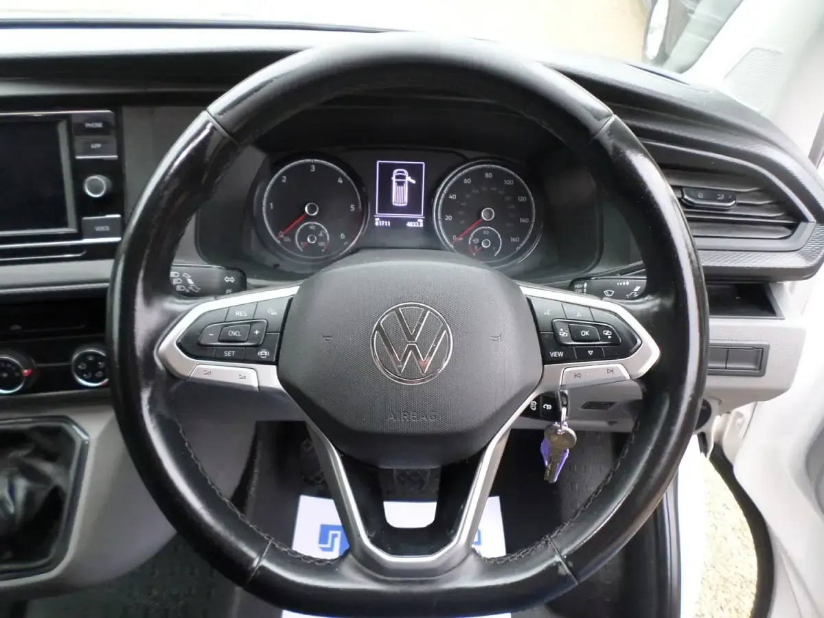Used VW T6.1 150 HP (110 kW) 2023 White Van