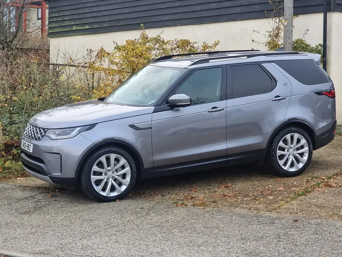 Used Land Rover Discovery 5 SE 2021 Grey SUV