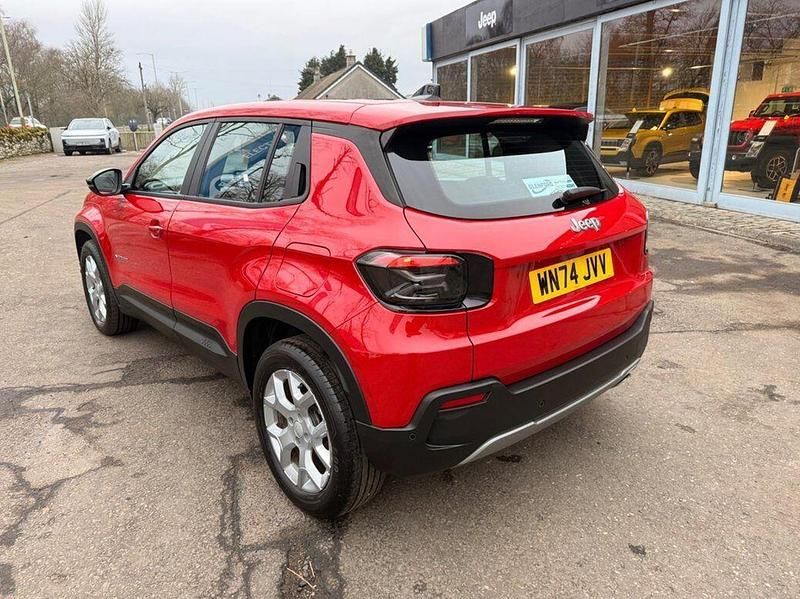 Used Jeep Avenger Altitude 100 HP (73 kW) 2024 Red SUV