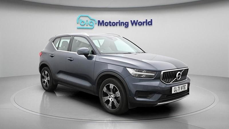 Used Volvo XC40 Inscription 197 HP (144 kW) 2022 Blue SUV