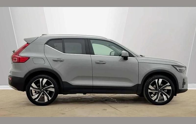 Used Volvo XC40 Ultra 161 HP (118 kW) 2025 Grey SUV