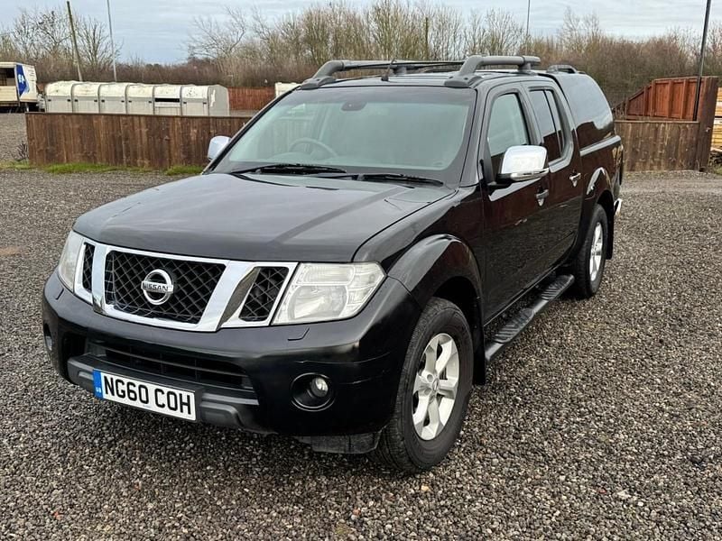 Black Used 2011 Nissan Navara Tekna Pickup | £3,995 (Good price) - Image 1/4