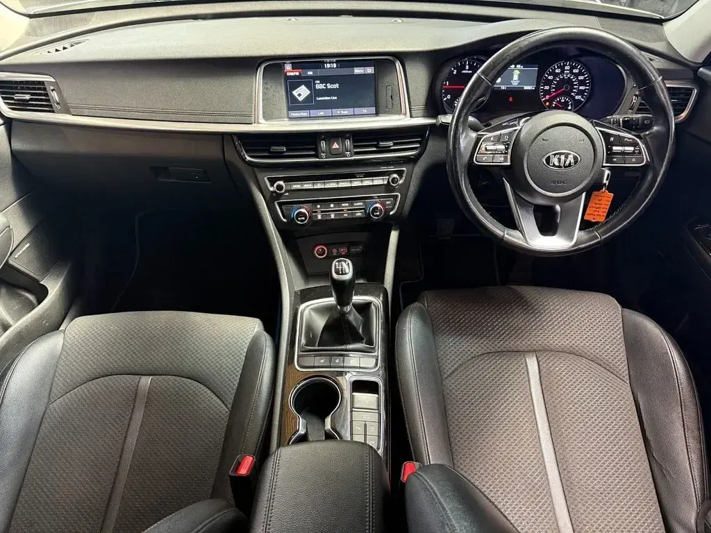 Used Kia Optima 134 HP (98 kW) 2019 White Estate