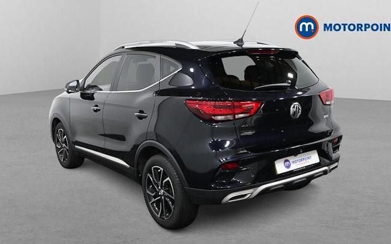 Usado MG ZS Exclusive 111 HP (81 kW) 2023 Preto SUV