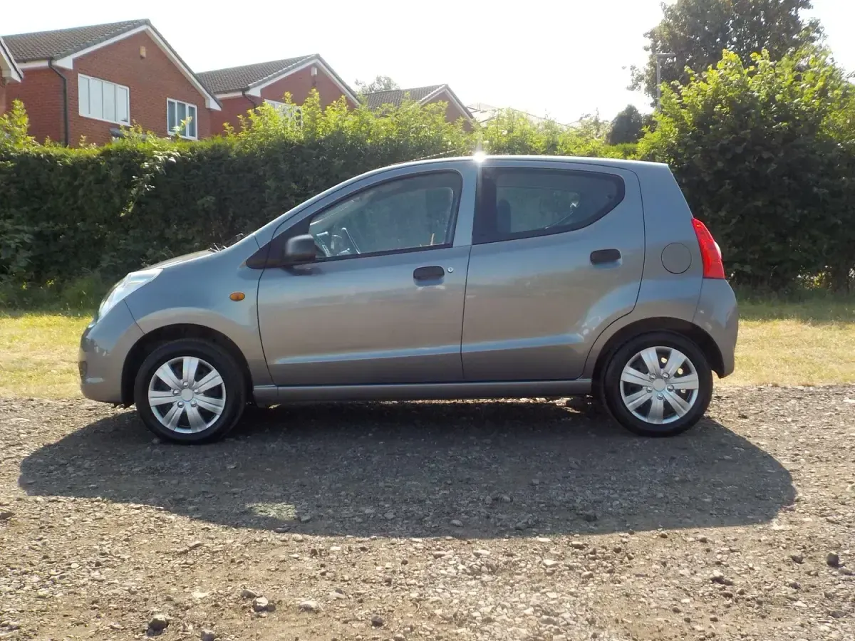 Used Suzuki Alto 68 HP (50 kW) 2014 Grey Hatchback