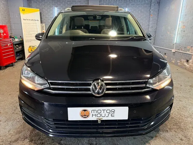 Usado VW Touran Family 150 HP (110 kW) 2018 Preto Monovolume