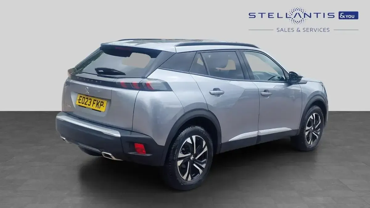 Used Peugeot 2008 Allure+ 129 HP (94 kW) 2023 Grey SUV