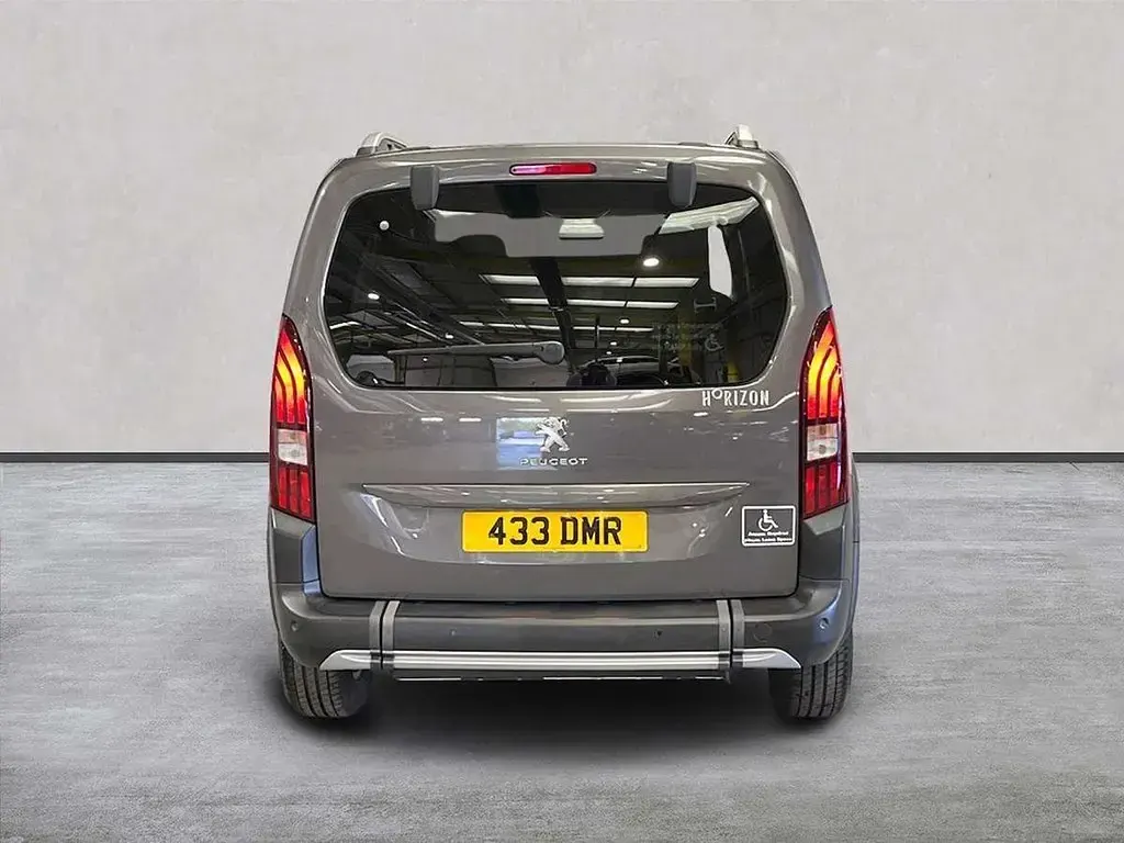 Used Peugeot Rifter Allure 101 HP (74 kW) 2019 Grey MPV