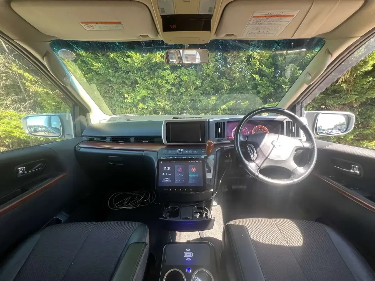 Used Nissan Elgrand 2006 Silver