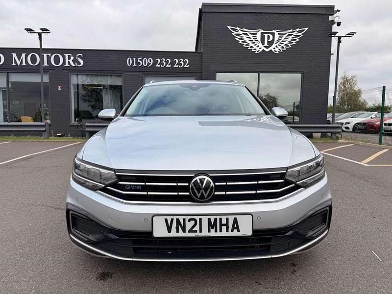 Used VW Passat GTE 218 HP (160 kW) 2021 Silver Estate