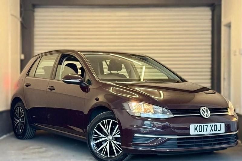 Used VW Golf VII SE 125 HP (91 kW) 2017 Black Hatchback