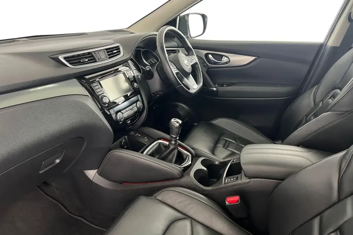 Used Nissan Qashqai N-Motion 2021 Blue SUV