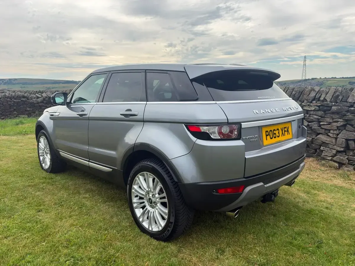 Used Land Rover Range Rover evoque Prestige 190 HP (139 kW) 2013 Grey SUV