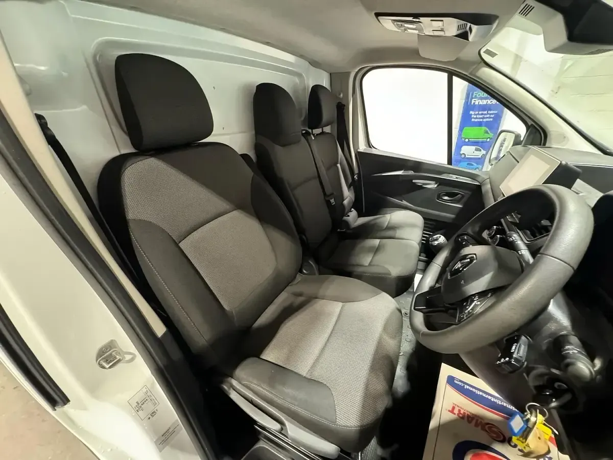 Used Renault Trafic 2023 White