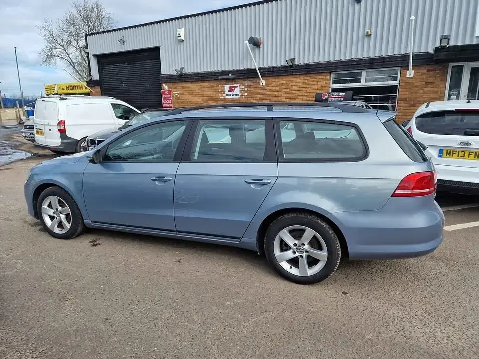 Used VW Passat S 105 HP (77 kW) 2014 Grey Estate