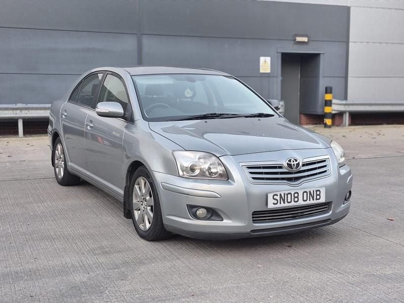 Silver Used 2008 Toyota Avensis Hatchback | £1,995 (Fair price) - Image 1/4