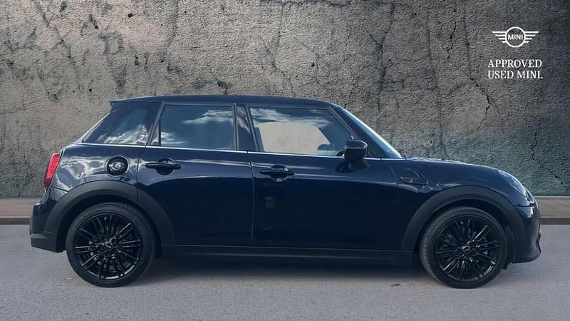 Used Mini Cooper S Exclusive 176 HP (129 kW) 2022 Black Hatchback
