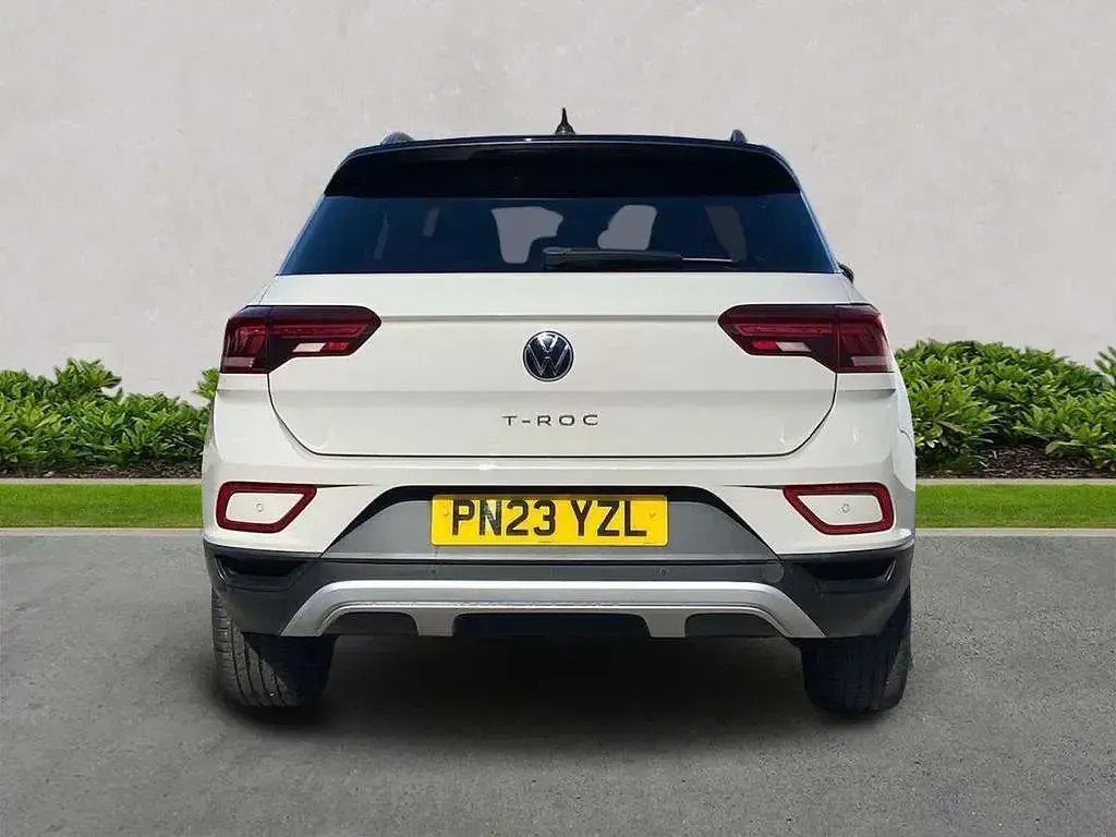 Used VW T-Roc Life 110 HP (80 kW) 2023 Grey SUV