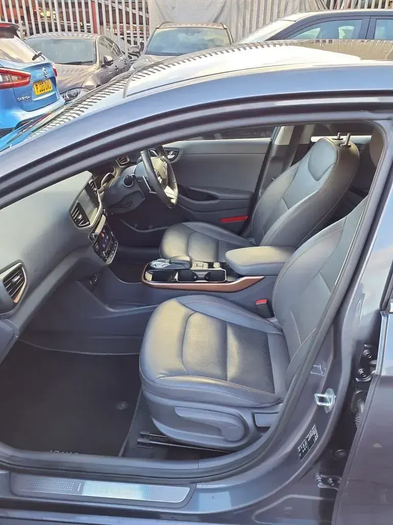 Used Hyundai Ioniq Premium SE 88 kW (120 HP) 2019 Grey Hatchback