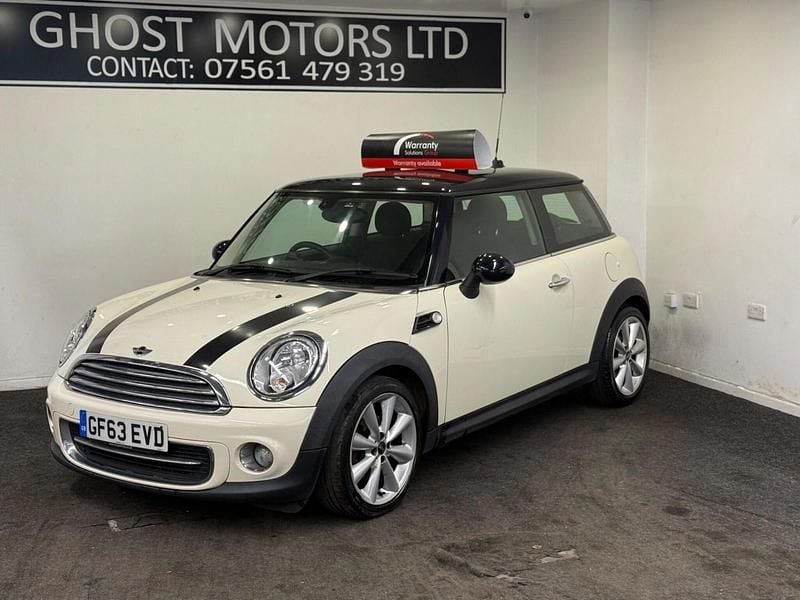 Used Mini Cooper Hatch 122 HP (89 kW) 2013 White Hatchback