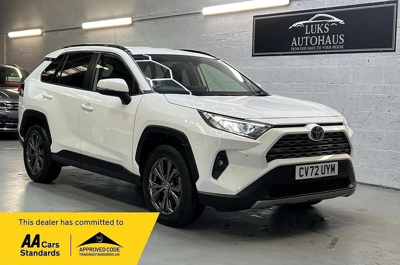 Used Toyota RAV4 Design 2022 White SUV