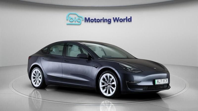 Grey Used 2021 Tesla Model 3 Long Range AWD Sedan | £19,100 (Fair price) - Image 1/4