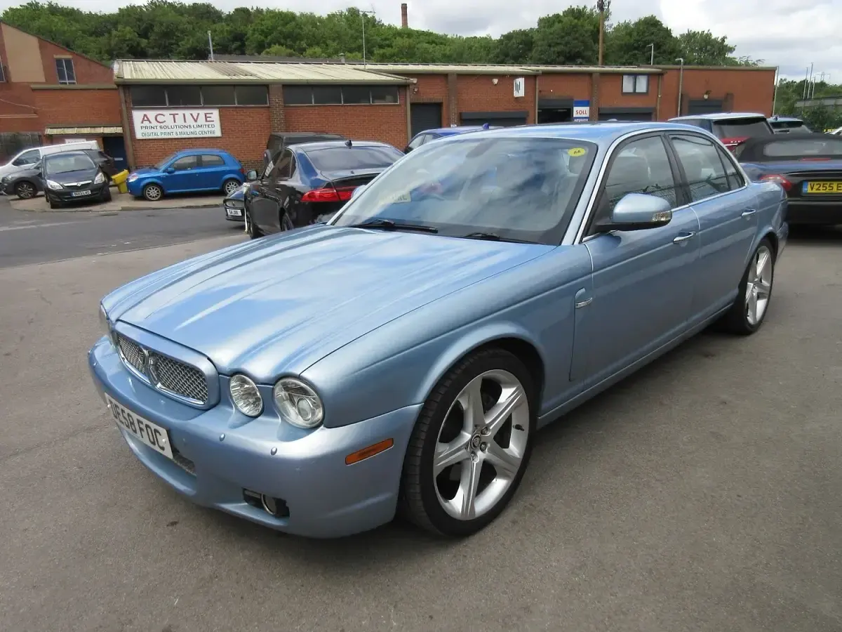 Used Jaguar XJ Sovereign 207 HP (152 kW) 2008 Blue Sedan