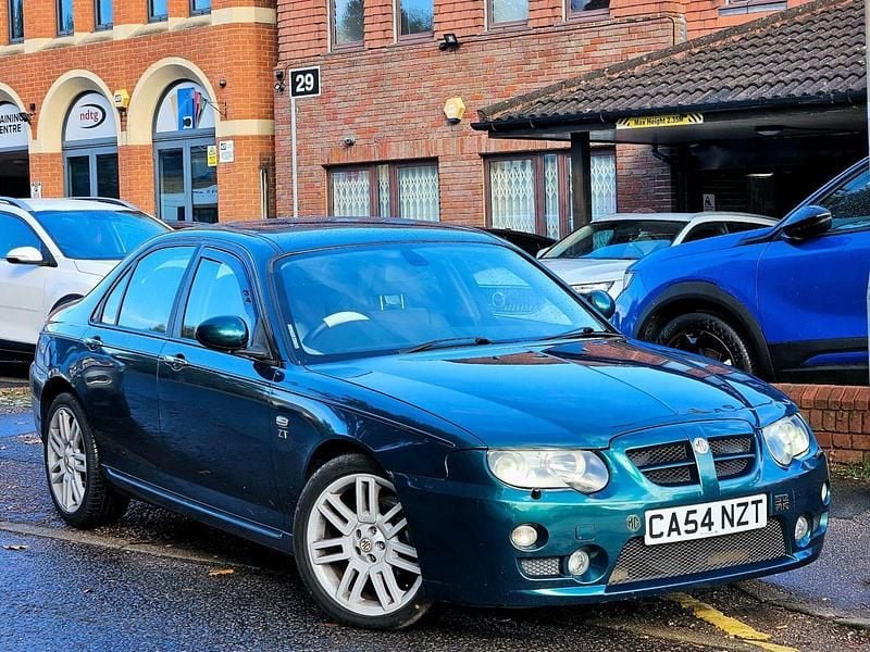 Used MG ZT 129 HP (94 kW) 2005 Green Sedan