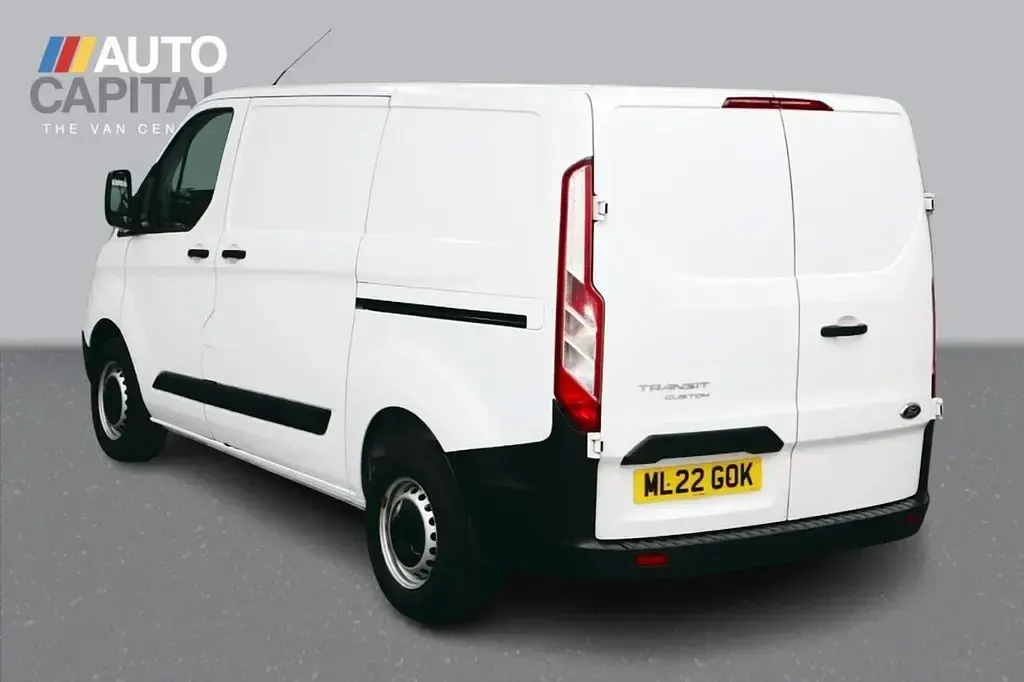 Used Ford Transit Custom 105 HP (77 kW) 2022 White Van