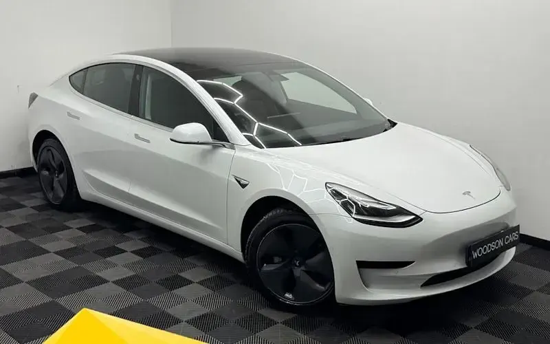 Used Tesla Model 3 Standard Range 180 kW (245 HP) 2021 Sedan