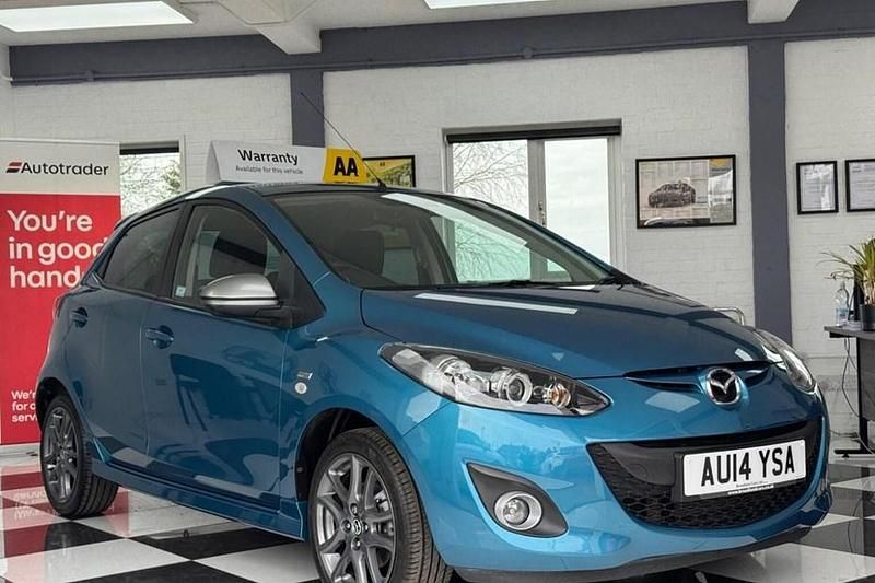 Used Mazda 2 Inclusive 84 HP (61 kW) 2014 Blue Hatchback