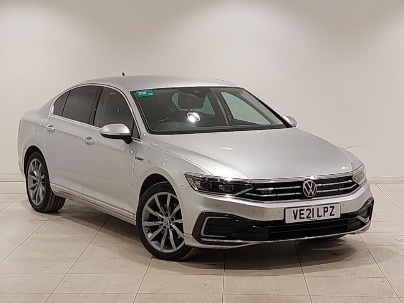 Silver Used 2021 VW Passat Advance Sedan | £17,998 (A bit pricey) - Image 1/4