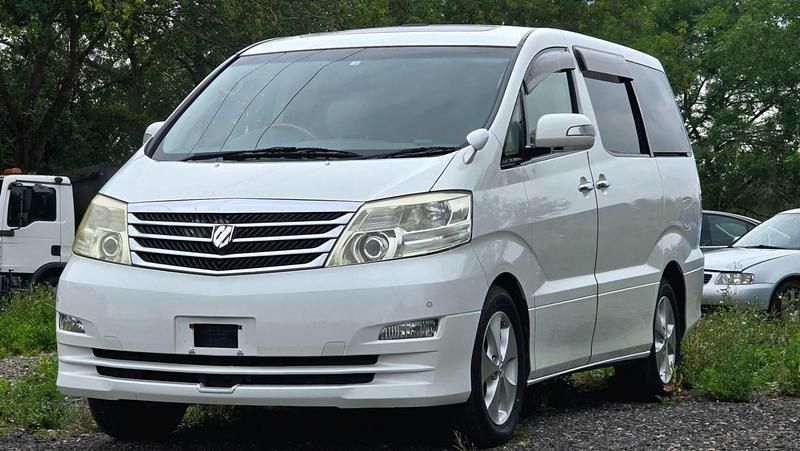 White Used 2008 Toyota Alphard MPV | £9,999 (Fair price) - Image 1/4