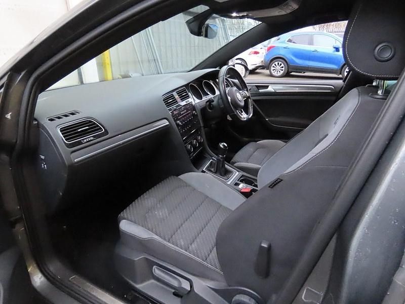 Used VW Golf VII R-line 150 HP (110 kW) 2019 Grey Hatchback