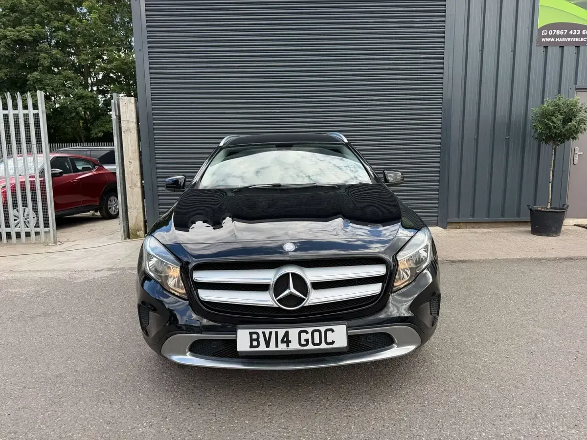 Used Mercedes GLA220 Executive 170 HP (125 kW) 2014 Black SUV