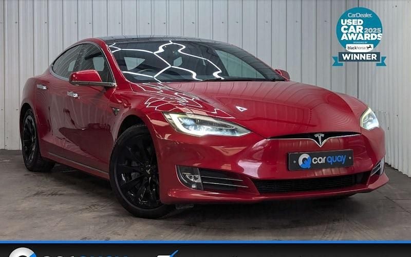 Used Tesla Model S 450 kW (613 HP) 2019 Red Hatchback