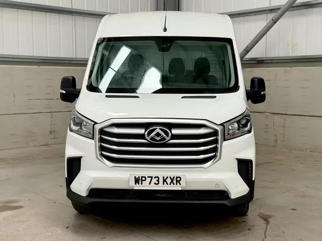 Used Maxus V90 163 HP (119 kW) 2023 White Van