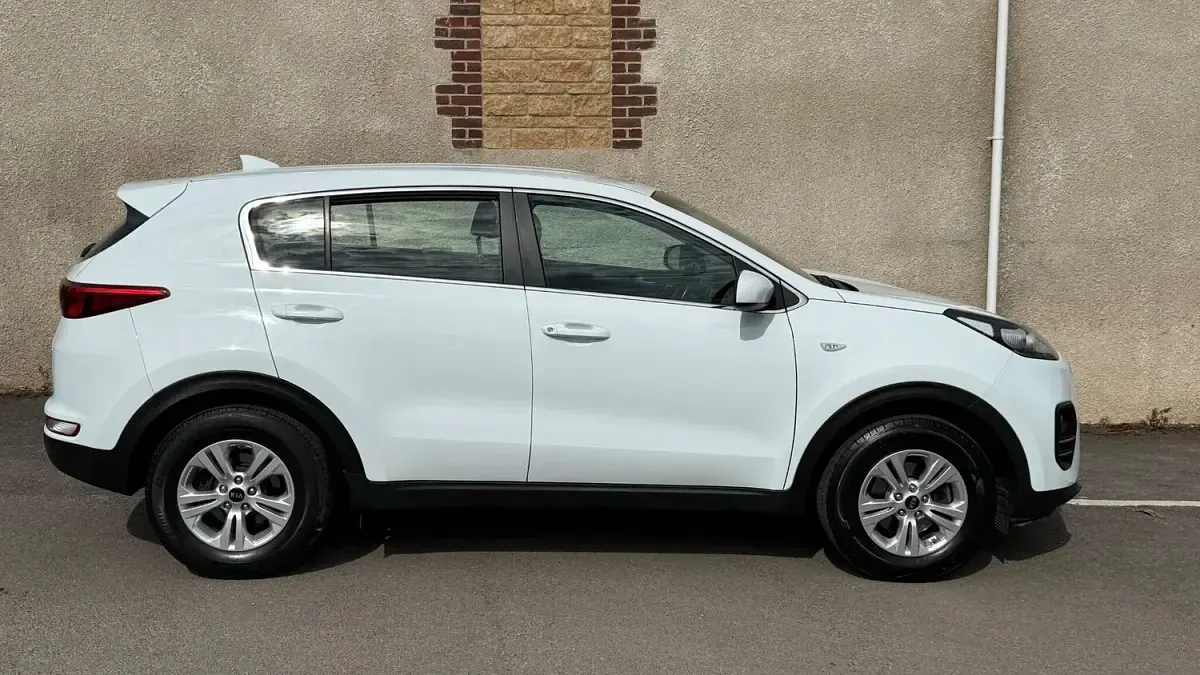 Usado Kia Sportage 130 HP (95 kW) 2016 Branco SUV