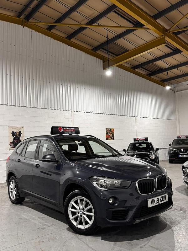 Begagnad BMW X1 Comfort Edition 2019 Grå SUV