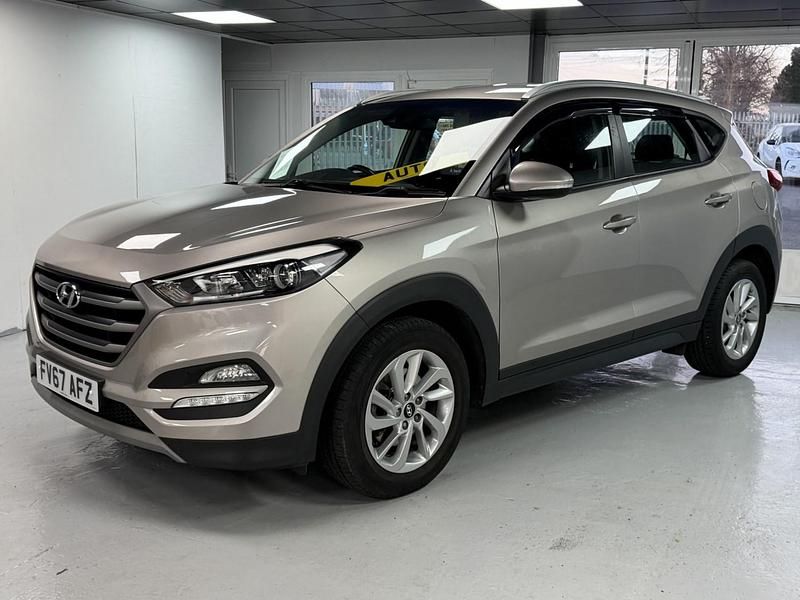Usado Hyundai Tucson SE 141 HP (103 kW) 2017 Branco SUV