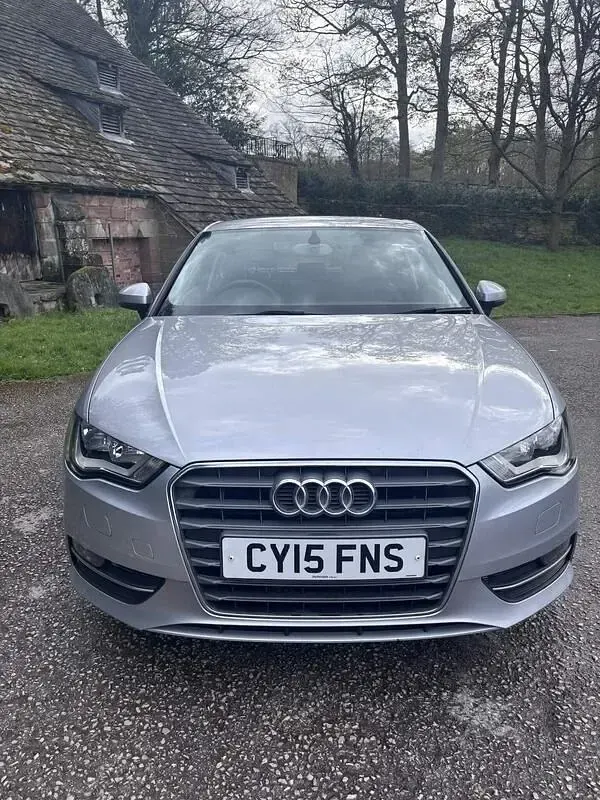 Begagnad Audi A3 110 HK (80 kW) 2015 Silver Halvkombi