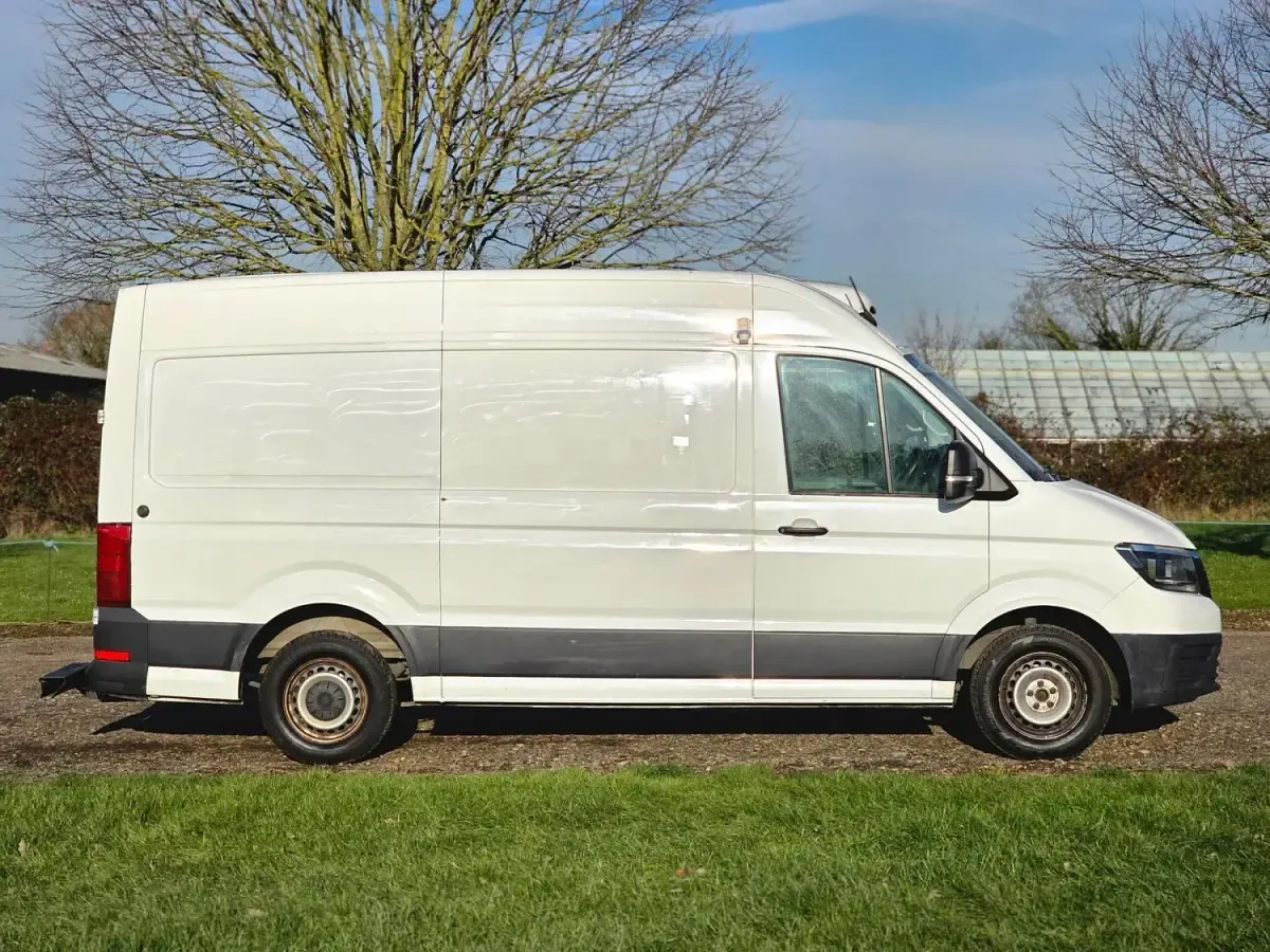 Usado VW Crafter Trendline 177 HP (130 kW) 2020 Branco Van