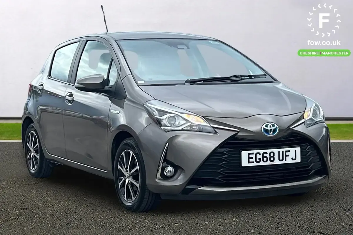 Used Toyota Yaris Hybrid 101 HP (74 kW) 2019 Hatchback