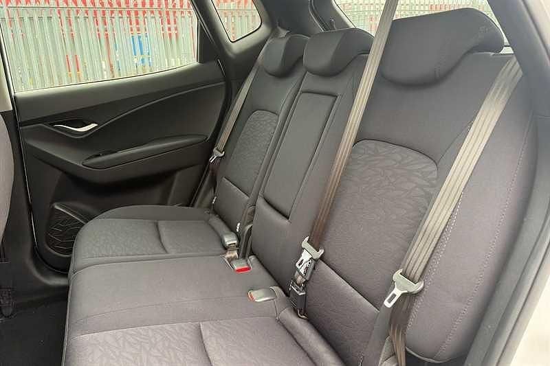 Used Hyundai ix20 Premium 2016 White Hatchback