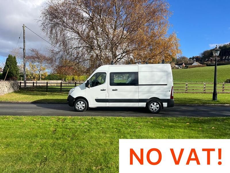 White Used 2015 Vauxhall Movano Van | £10,750 (Expensive) - Image 1/4