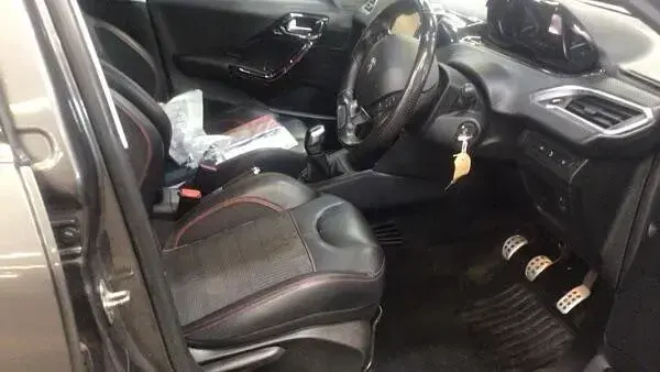 Used Peugeot 208 GT-line 2018 Grey Hatchback