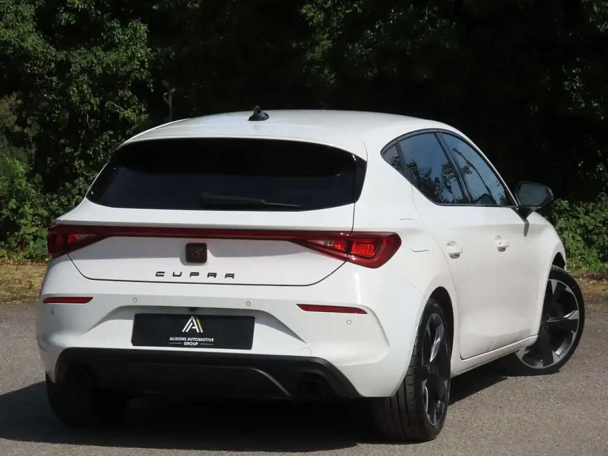 Used Cupra Leon VZ1 2023 White Hatchback