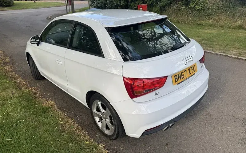 Used Audi A1 Sportback Sport 125 HP (91 kW) 2017 White Hatchback