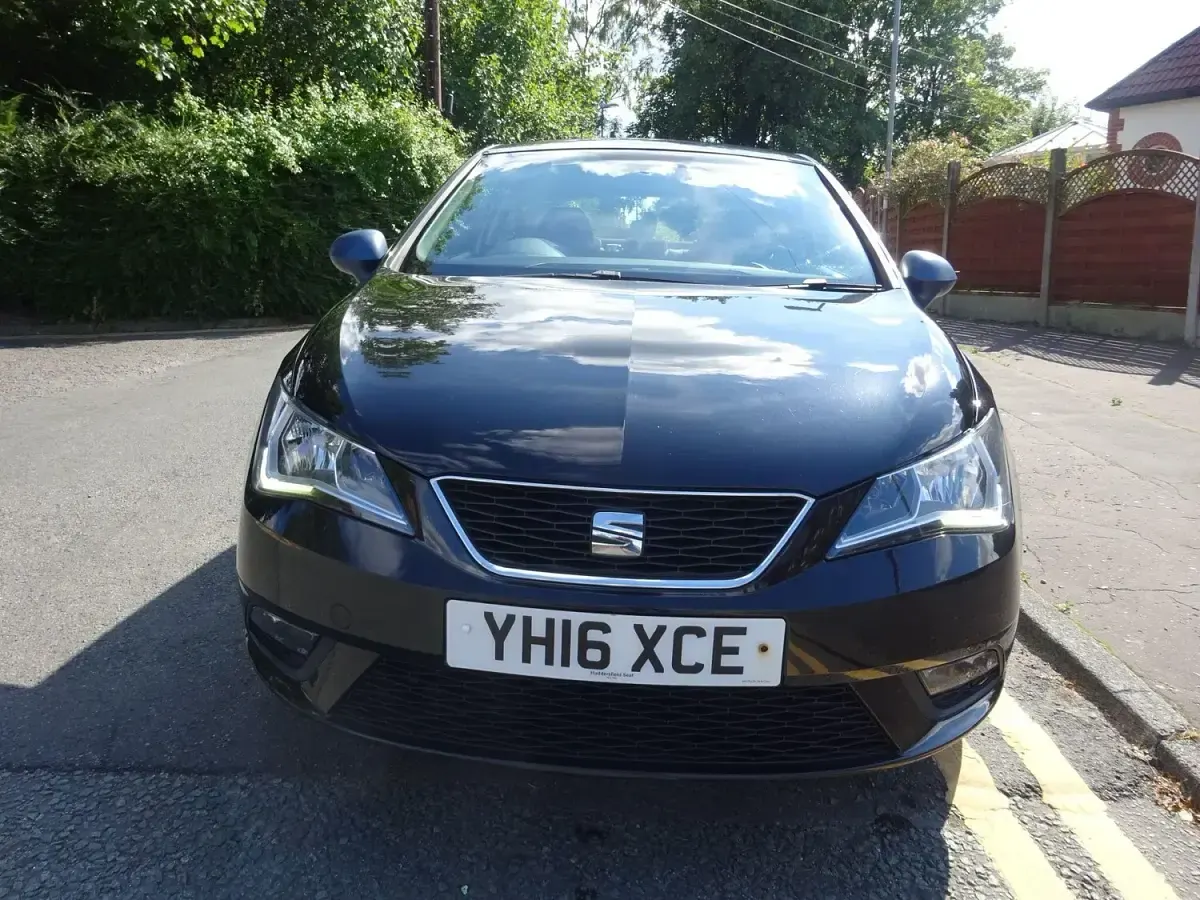 Used Seat Ibiza CONNECT 90 HP (66 kW) 2016 Black Hatchback