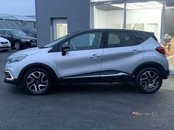 Used Renault Captur Iconic 2020 Silver/black SUV